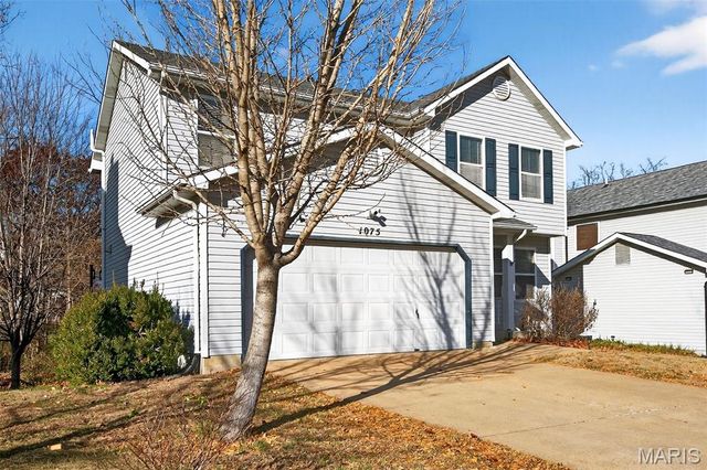 1075 Fenton Park Drive, Fenton, MO 63026