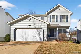1075 Fenton Park Drive, Fenton, MO 63026