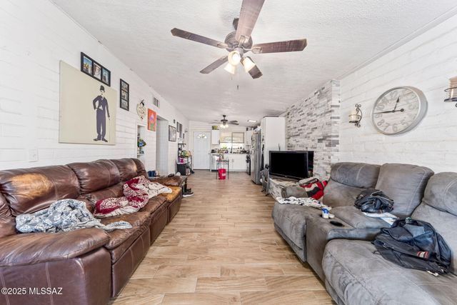 2726 N Calle De Romy, Tucson, AZ 85712