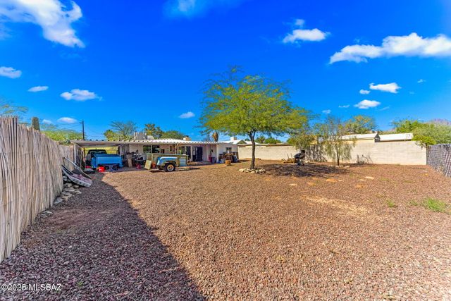 2726 N Calle De Romy, Tucson, AZ 85712