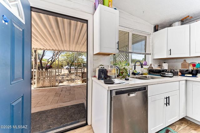 2726 N Calle De Romy, Tucson, AZ 85712