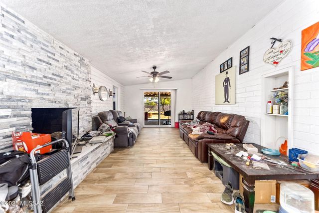 2726 N Calle De Romy, Tucson, AZ 85712
