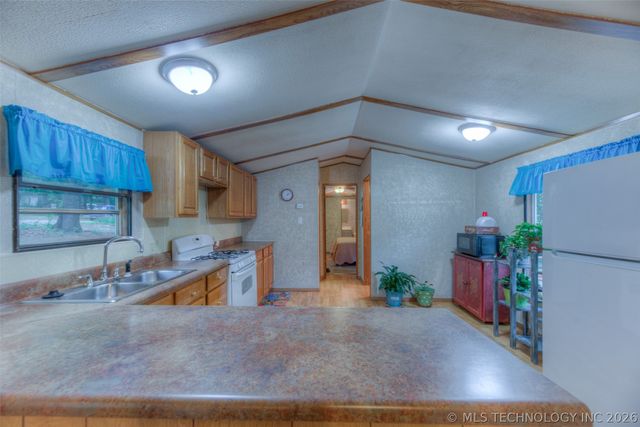 67 N 196th West Avenue, Sand Springs, OK 74063