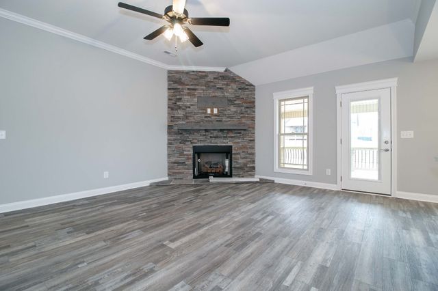 1080 Harrison Way, Clarksville, TN 37042