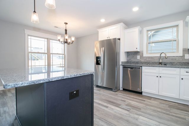 1080 Harrison Way, Clarksville, TN 37042