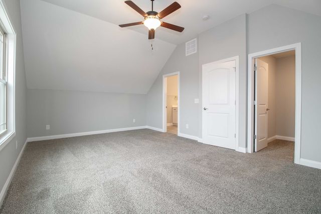 1080 Harrison Way, Clarksville, TN 37042