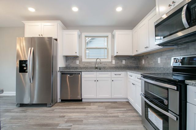 1080 Harrison Way, Clarksville, TN 37042