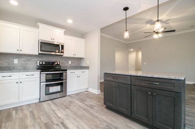 1080 Harrison Way, Clarksville, TN 37042