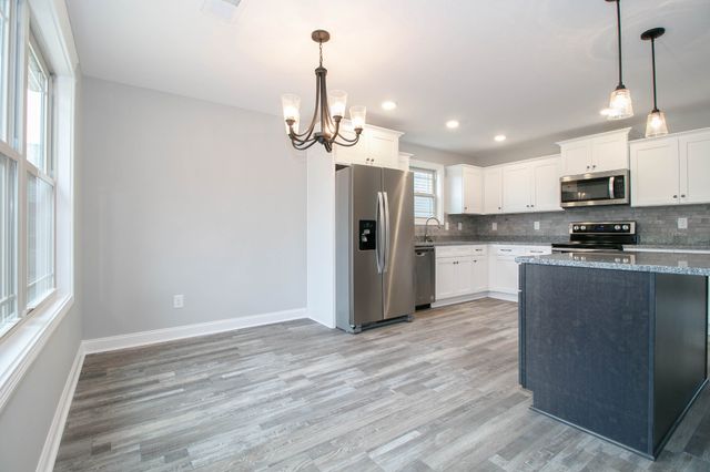 1080 Harrison Way, Clarksville, TN 37042