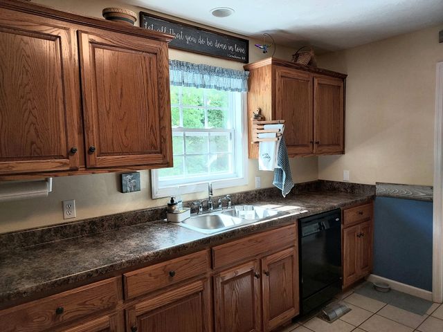 183 Taylor Ln, Lafayette, TN 37083