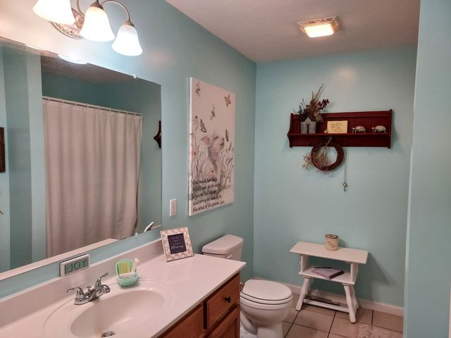 183 Taylor Ln, Lafayette, TN 37083