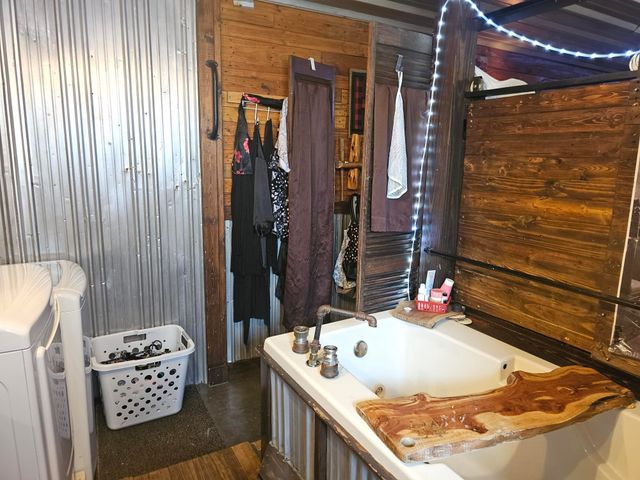 207 Forrest St, Henderson, TX 75654