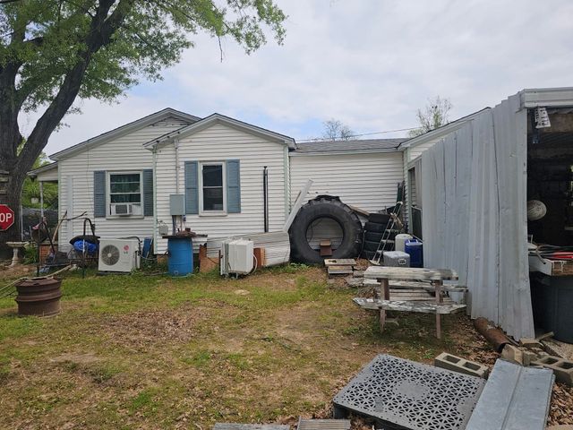 207 Forrest St, Henderson, TX 75654