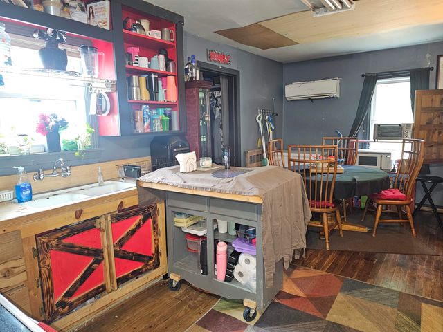 207 Forrest St, Henderson, TX 75654