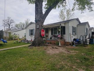 207 Forrest St, Henderson, TX 75654