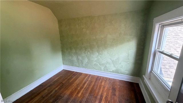 7425 Harvard Avenue, Cleveland, OH 44105