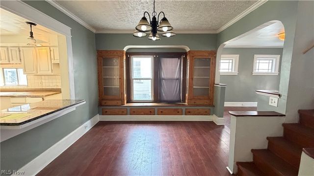 7425 Harvard Avenue, Cleveland, OH 44105
