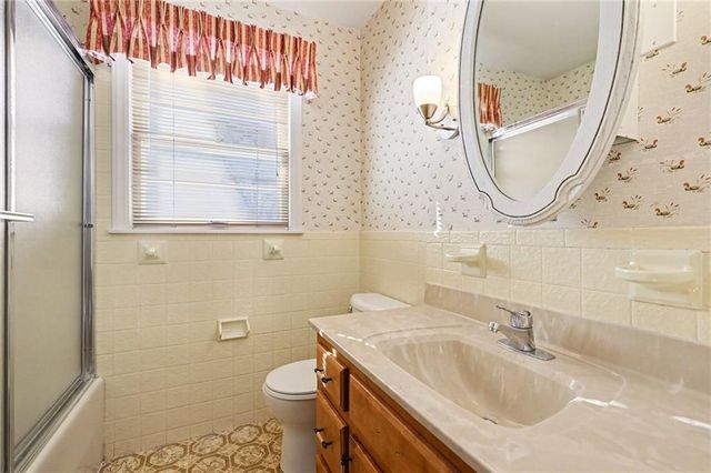 10201 W 88th Street, Overland Park, KS 66212