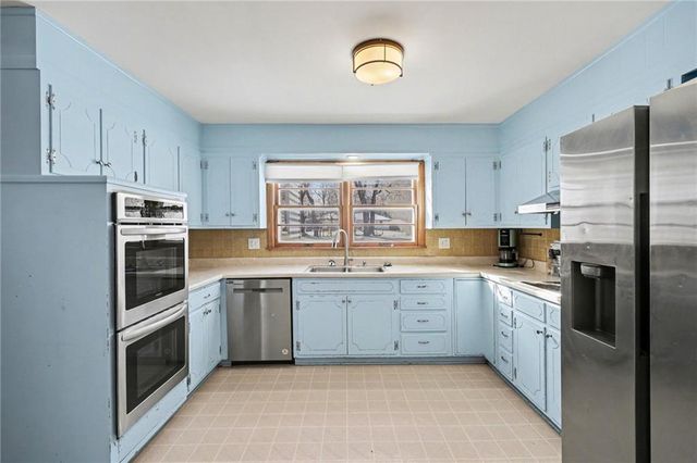 10201 W 88th Street, Overland Park, KS 66212