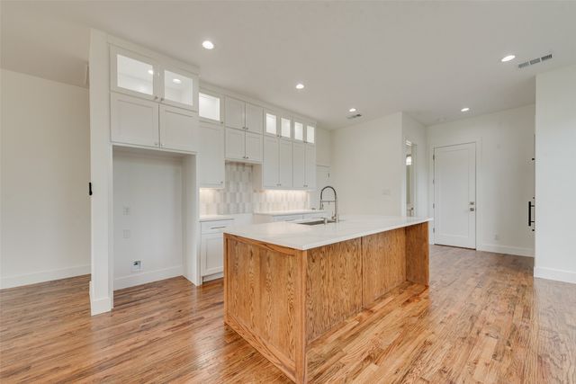2408 Boyd Street, Dallas, TX 75224