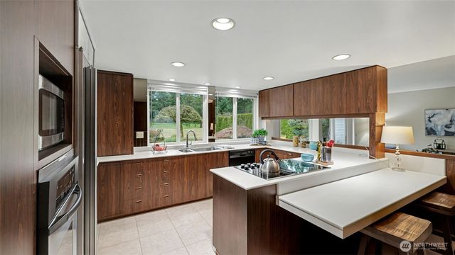 14121 SE Fairwood Boulevard, Renton, WA 98058