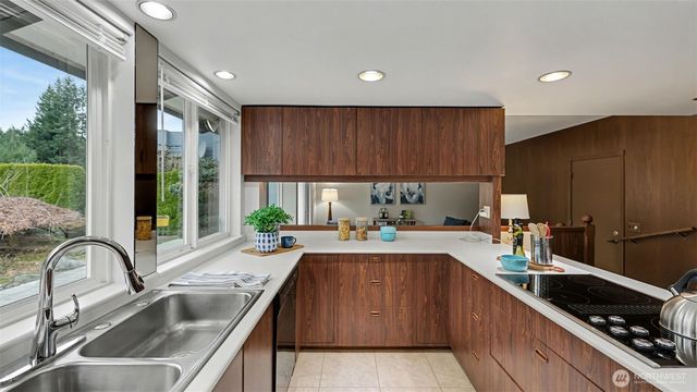 14121 SE Fairwood Boulevard, Renton, WA 98058