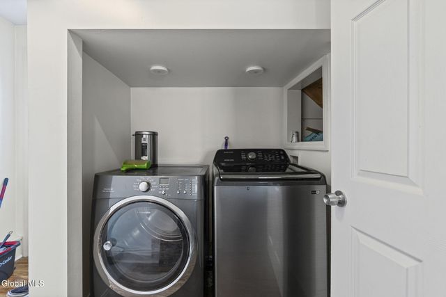 4 Valleyview Avenue, Rotterdam, NY 12306