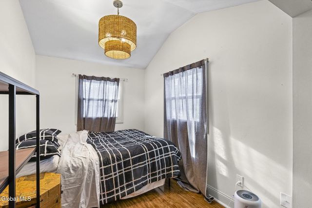 4 Valleyview Avenue, Rotterdam, NY 12306