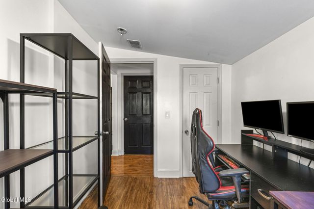 4 Valleyview Avenue, Rotterdam, NY 12306