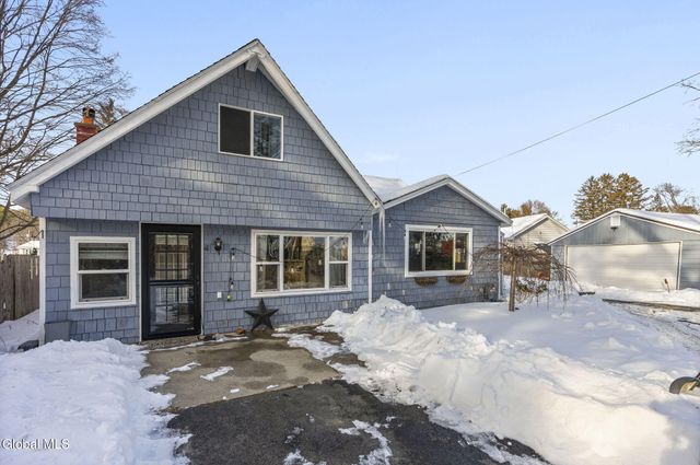 4 Valleyview Avenue, Rotterdam, NY 12306