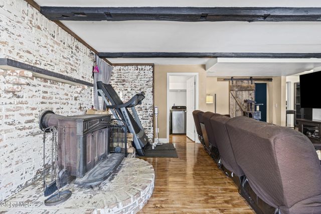 4 Valleyview Avenue, Rotterdam, NY 12306