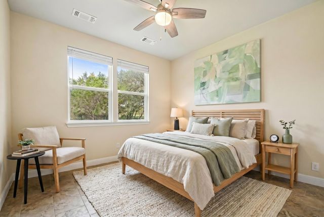 6 Round Bluff CIR, Wimberley, TX 78676
