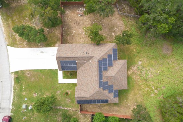 6 Round Bluff CIR, Wimberley, TX 78676