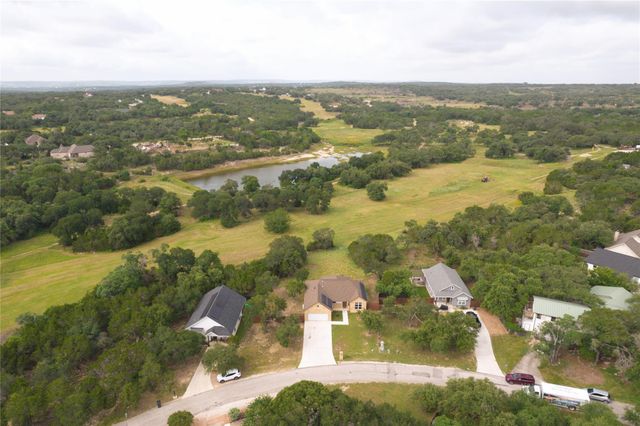 6 Round Bluff CIR, Wimberley, TX 78676