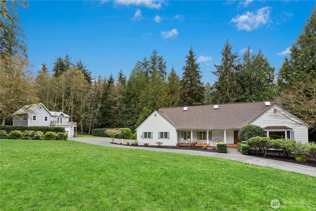 10235 Battle Point Drive NE, Bainbridge Island, WA 98110