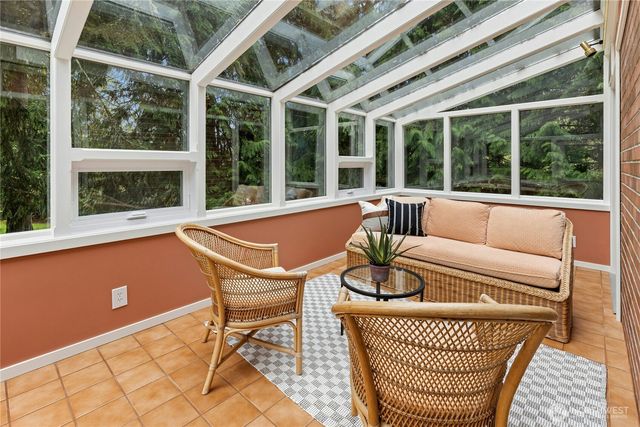 10235 Battle Point Drive NE, Bainbridge Island, WA 98110