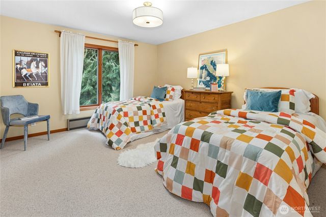 10235 Battle Point Drive NE, Bainbridge Island, WA 98110