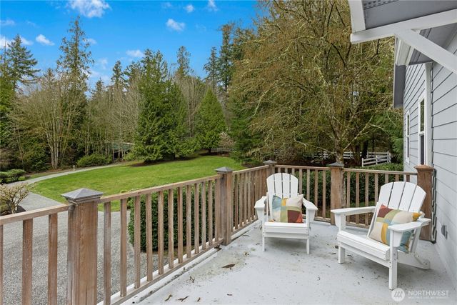 10235 Battle Point Drive NE, Bainbridge Island, WA 98110