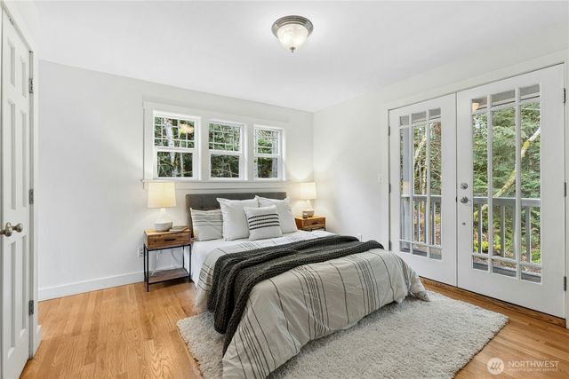 10235 Battle Point Drive NE, Bainbridge Island, WA 98110