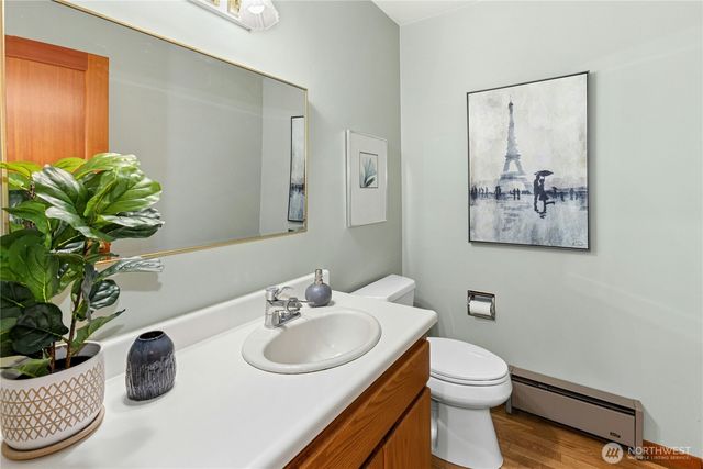 10235 Battle Point Drive NE, Bainbridge Island, WA 98110