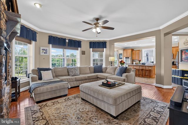 6657 OAKTON AVE, Haymarket, VA 20169