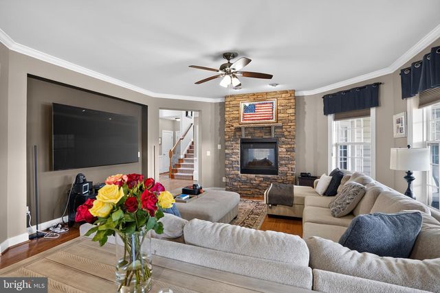 6657 OAKTON AVE, Haymarket, VA 20169