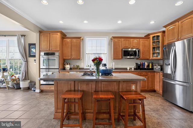 6657 OAKTON AVE, Haymarket, VA 20169