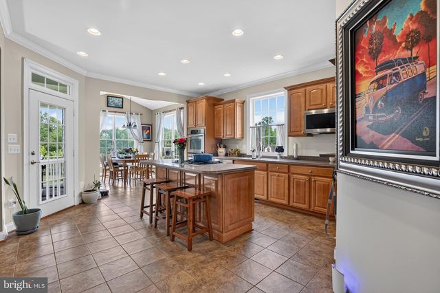 6657 OAKTON AVE, Haymarket, VA 20169