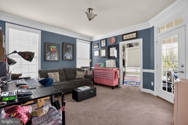 6657 OAKTON AVE, Haymarket, VA 20169