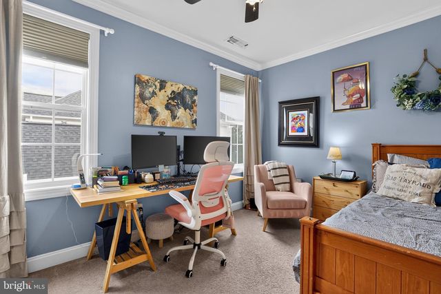 6657 OAKTON AVE, Haymarket, VA 20169
