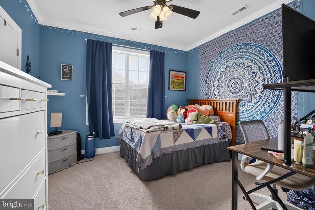 6657 OAKTON AVE, Haymarket, VA 20169
