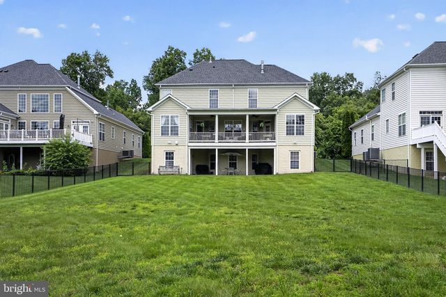 6657 OAKTON AVE, Haymarket, VA 20169