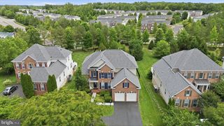 6657 OAKTON AVE, Haymarket, VA 20169