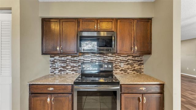 4036 HOLLYHEAD CIRCLE S, Lakeland, FL 33811